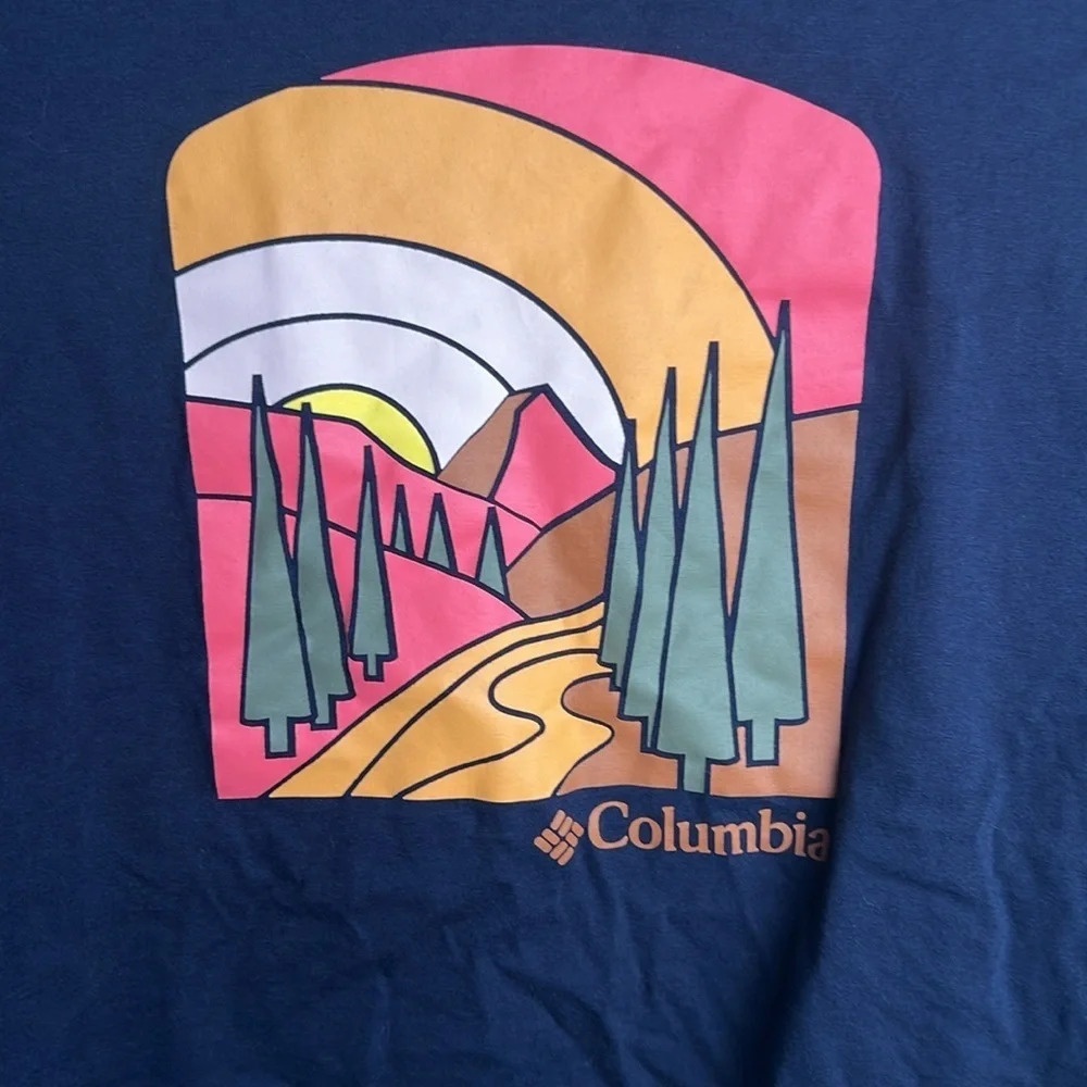 Women’s Columbia crop tee size small - Picture 2 of 4